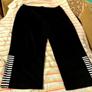 Chico’s Zenergy 0 leggings with extra detail on the leg bottoms